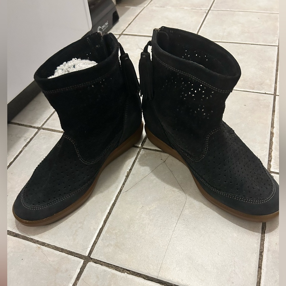 Isabel marant beslay perforated suede tassel wedged ankle boots